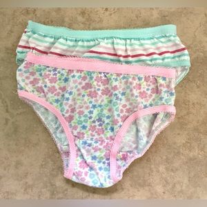 Garanimals Floral and Striped Underwear In A Set